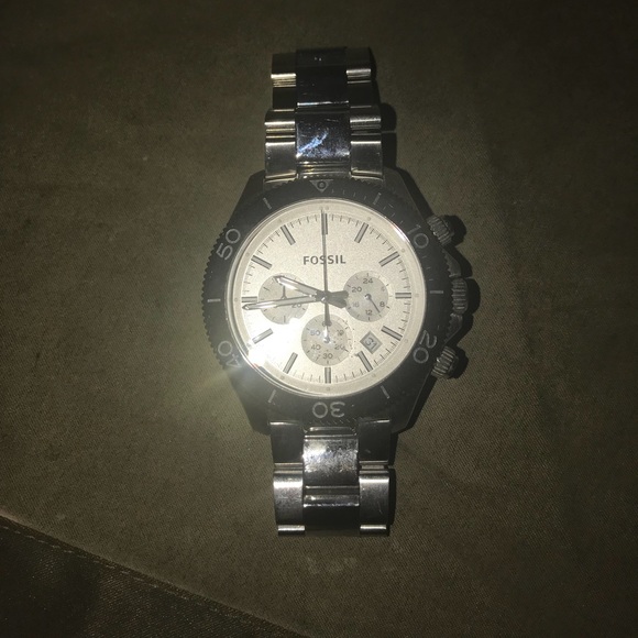 Men’s Fossil watch - Picture 2 of 5